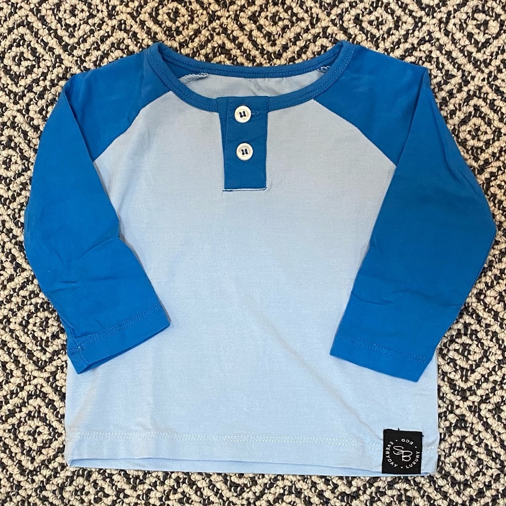🎉 NWOT! 🎉 Sweet Bamboo 6-12M Blue Long-Sleeve Top